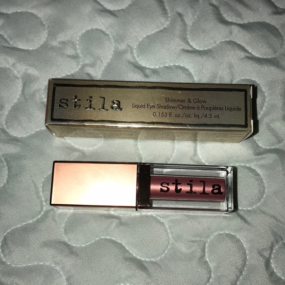 Stila Shimmer &Glow Carefree